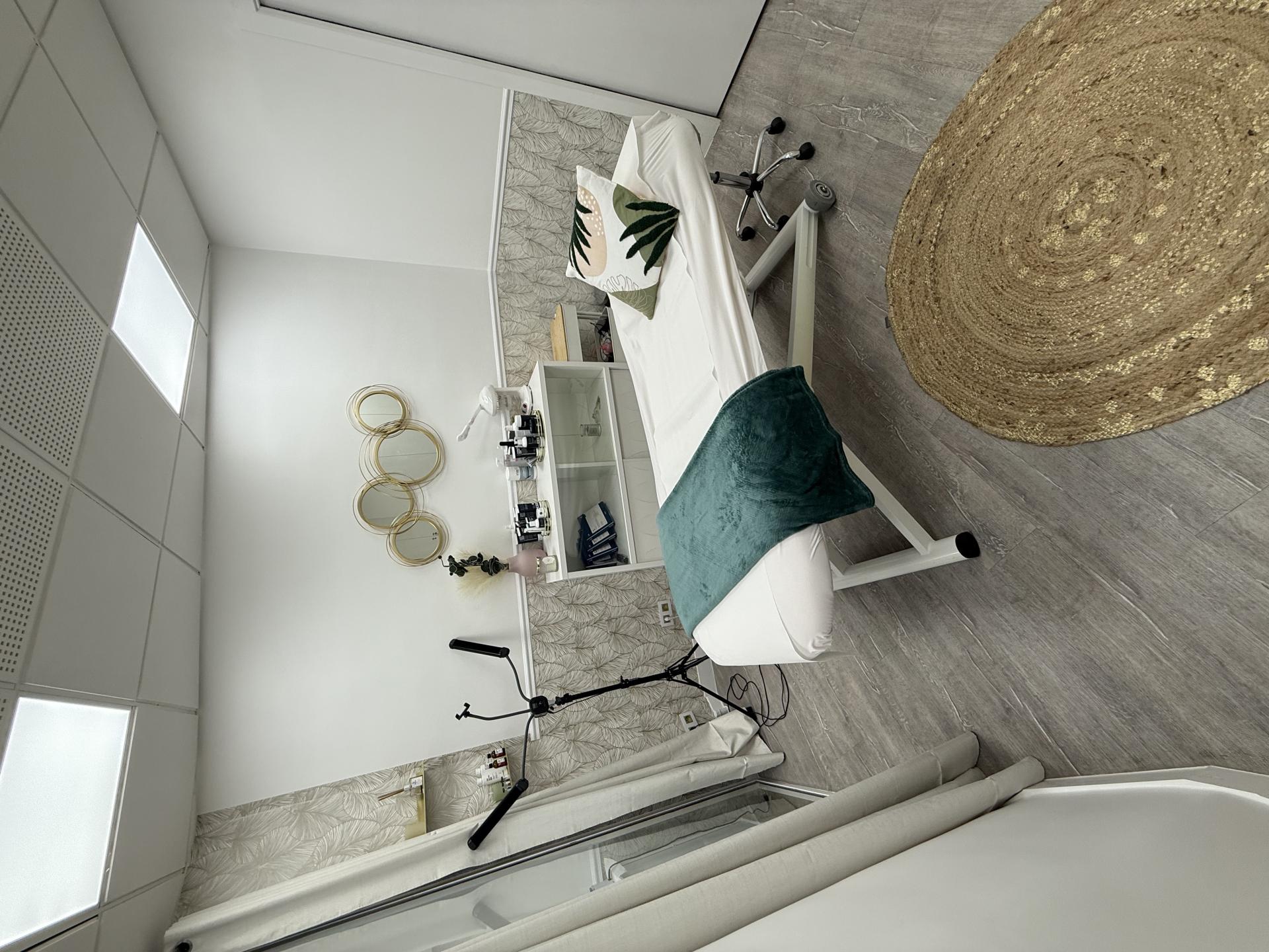 souissi nouzha - Emeraude institut