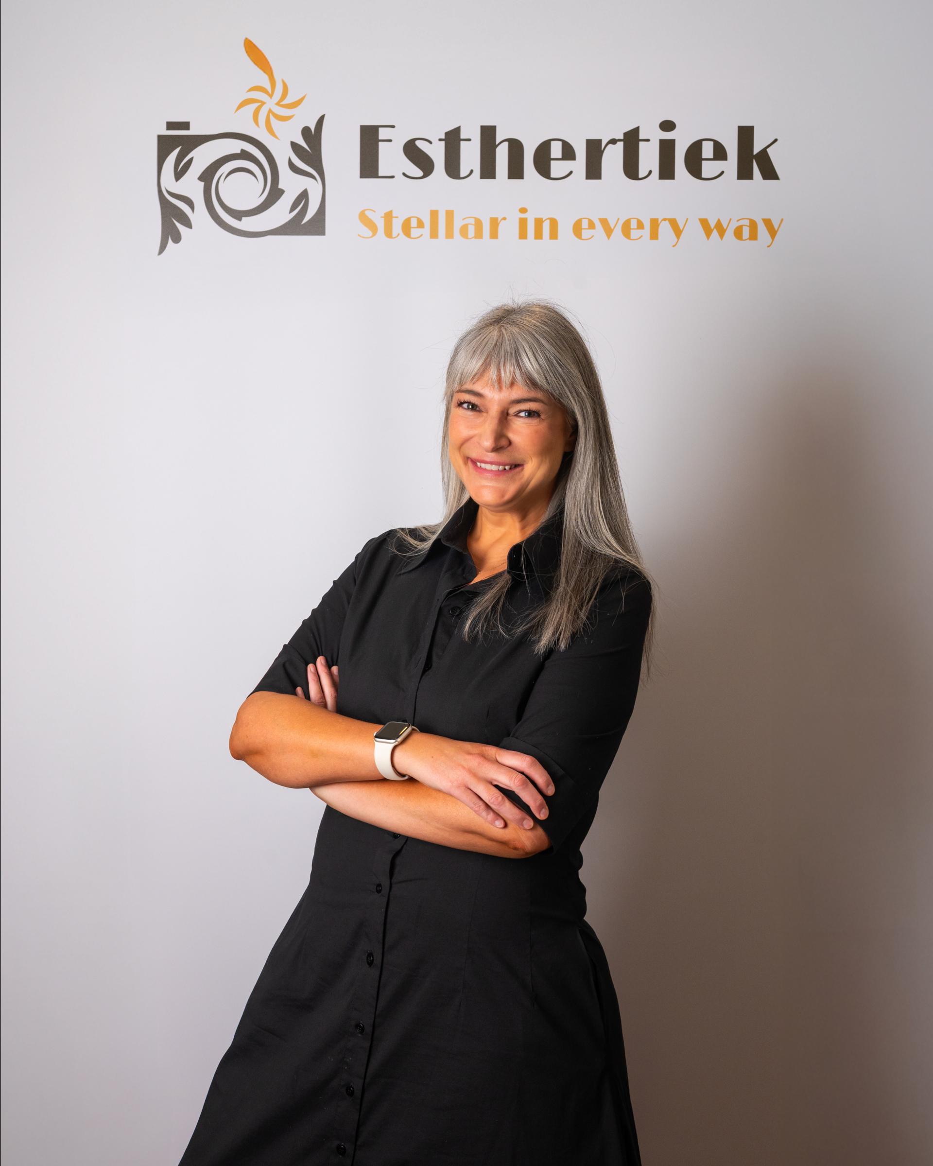 Esthertiek